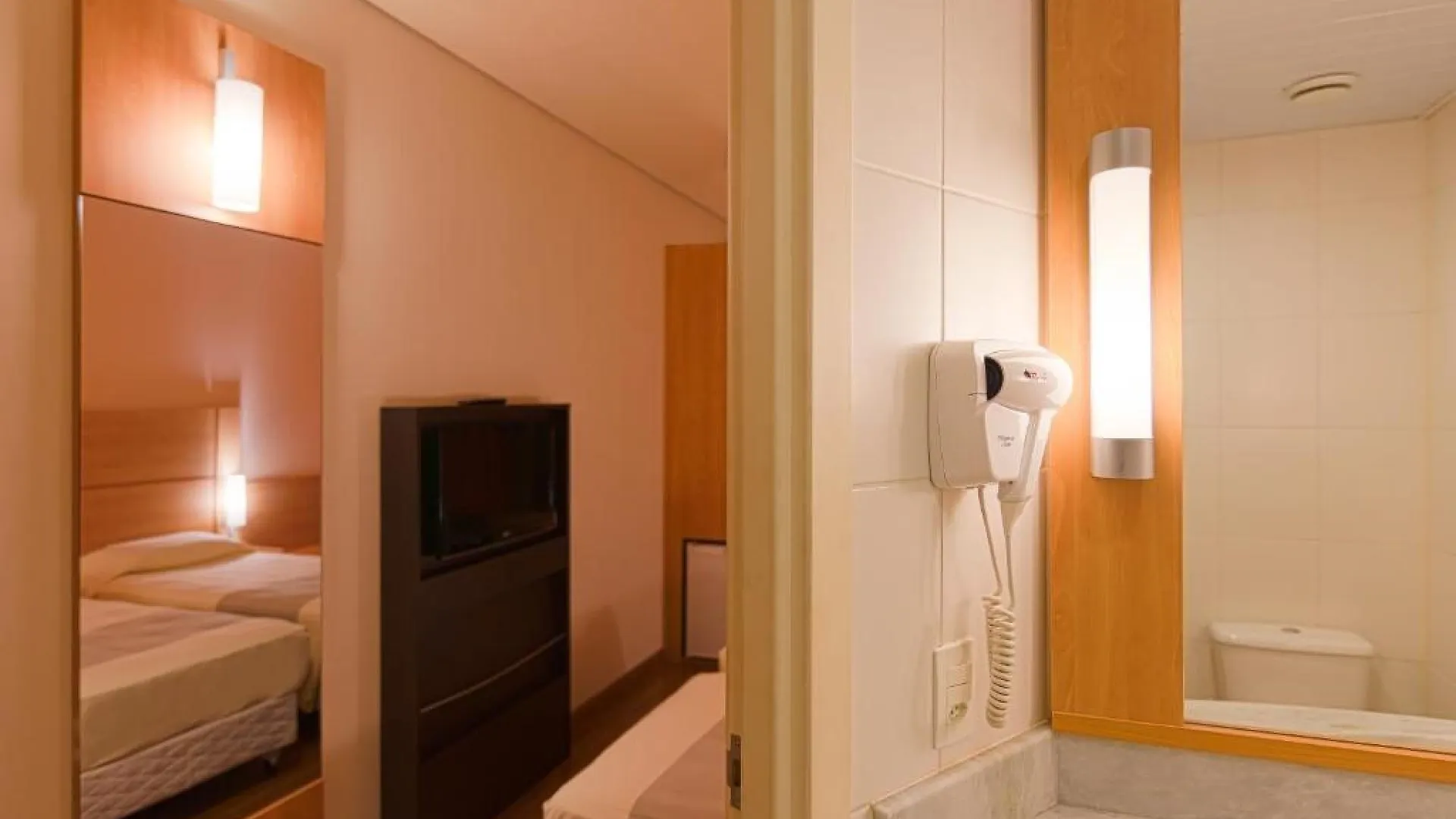 Ibis Canoas Shopping 3*, Canoas (Rio Grande do Sul) Brazil
